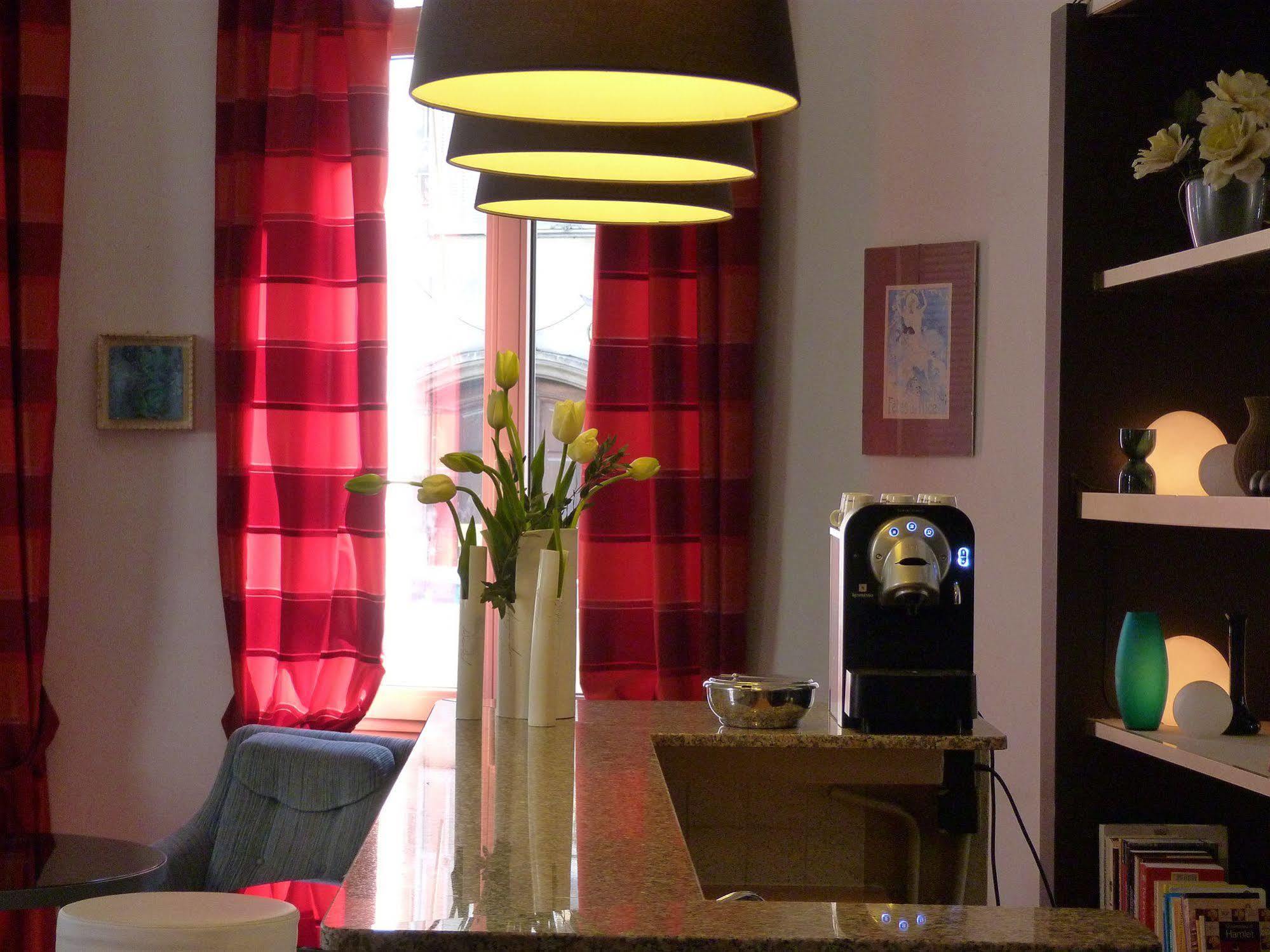 Hotel Annexe Nice Bagian luar foto